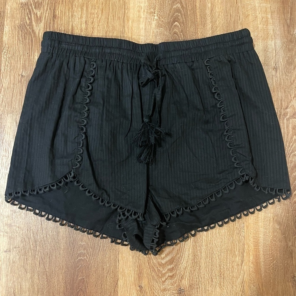 Pacsun LA hearts black Tulip tassel tie front shorts​​​​​​​​​